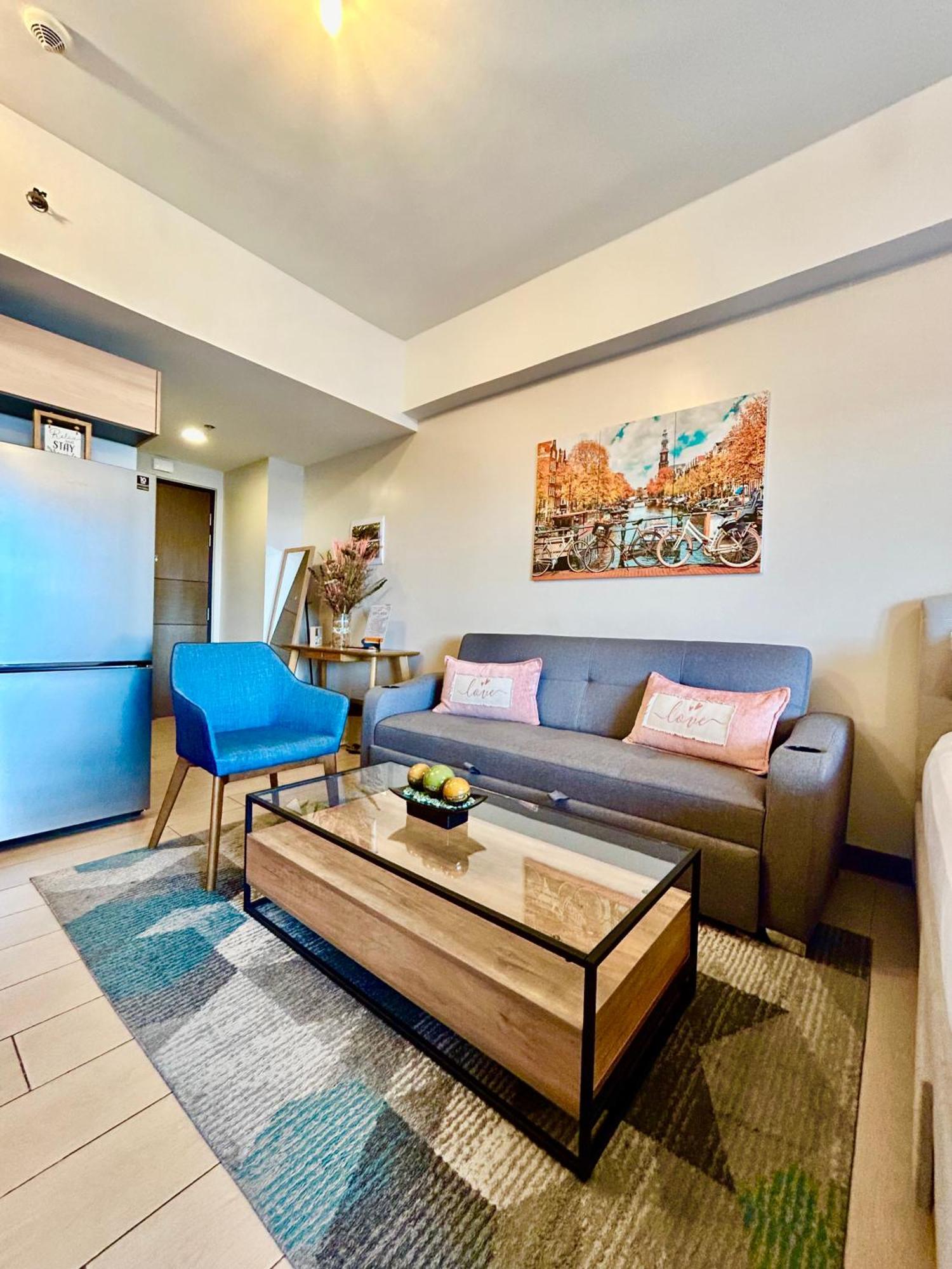 Luxury Bgc Condo In Taguig, Mckinley - Covered Parking And Wifi Free 外观 照片
