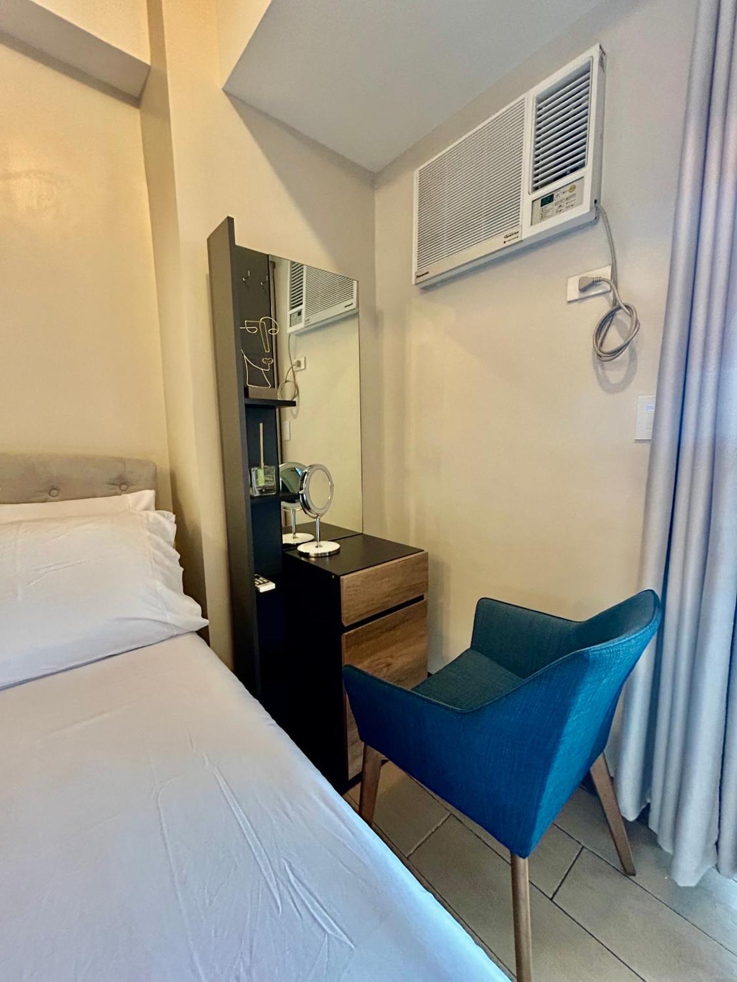 Luxury Bgc Condo In Taguig, Mckinley - Covered Parking And Wifi Free 外观 照片